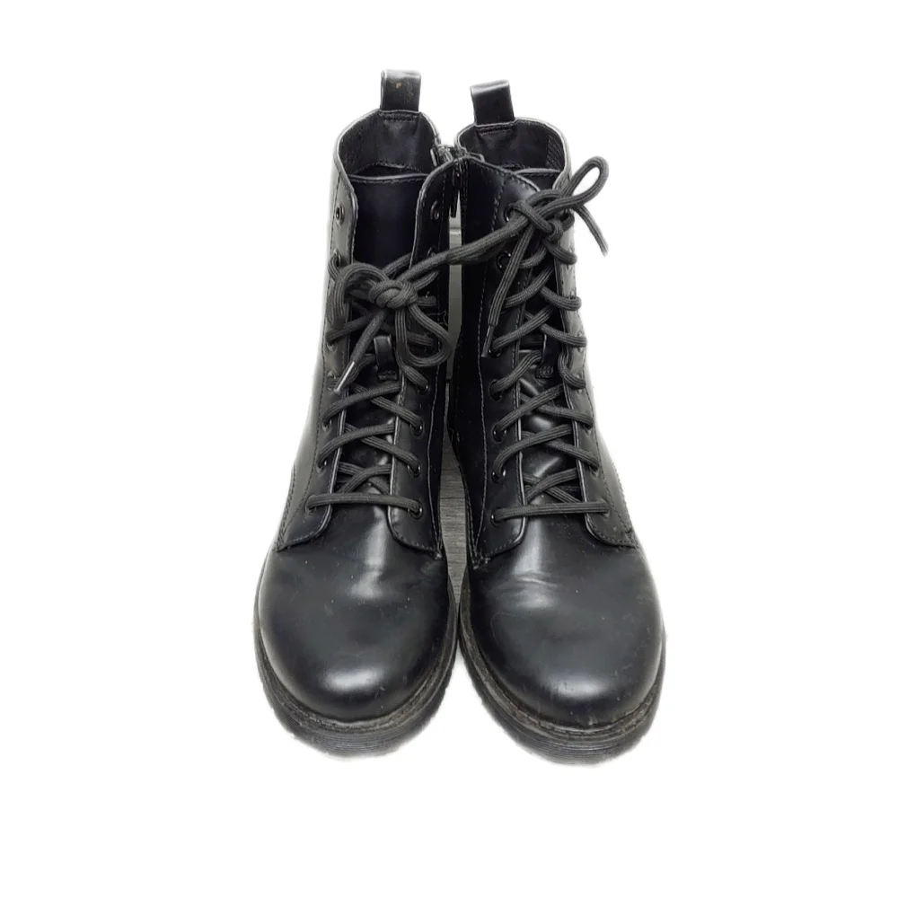 **SOLD**Time & Tru Black Womens 9 Faux Leather Combat Moto Boots - Picture 3 of 8